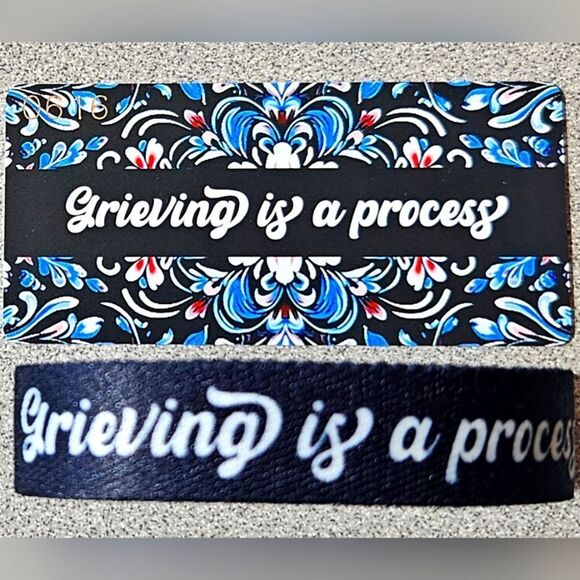 ZOX "GRIEVING IS A PROCESS" #616 INTERACTIVE MED  collectible wristband - Picture 2 of 3